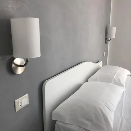 Nocleg ze śniadaniem Roseto Mare 4*