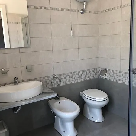 Roseto Mare Nocleg ze śniadaniem 4*